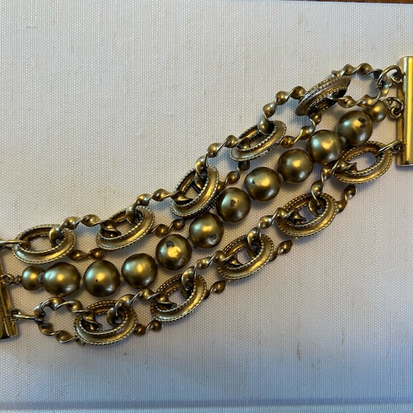 Karl Lagerfeld Couture Gold Pearl & Treasure Chain Bracelet - Picture 2 of 11